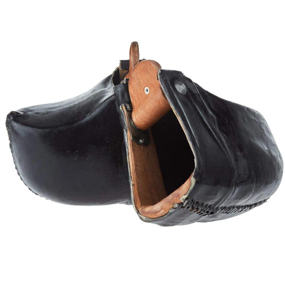 NRS Small Colored Rawhide Flat Leather Bottom Tapaderos With Latigo Lacing 1 NRS Small Colored Rawhide Flat Leather Bottom Tapaderos With Latigo Lacing