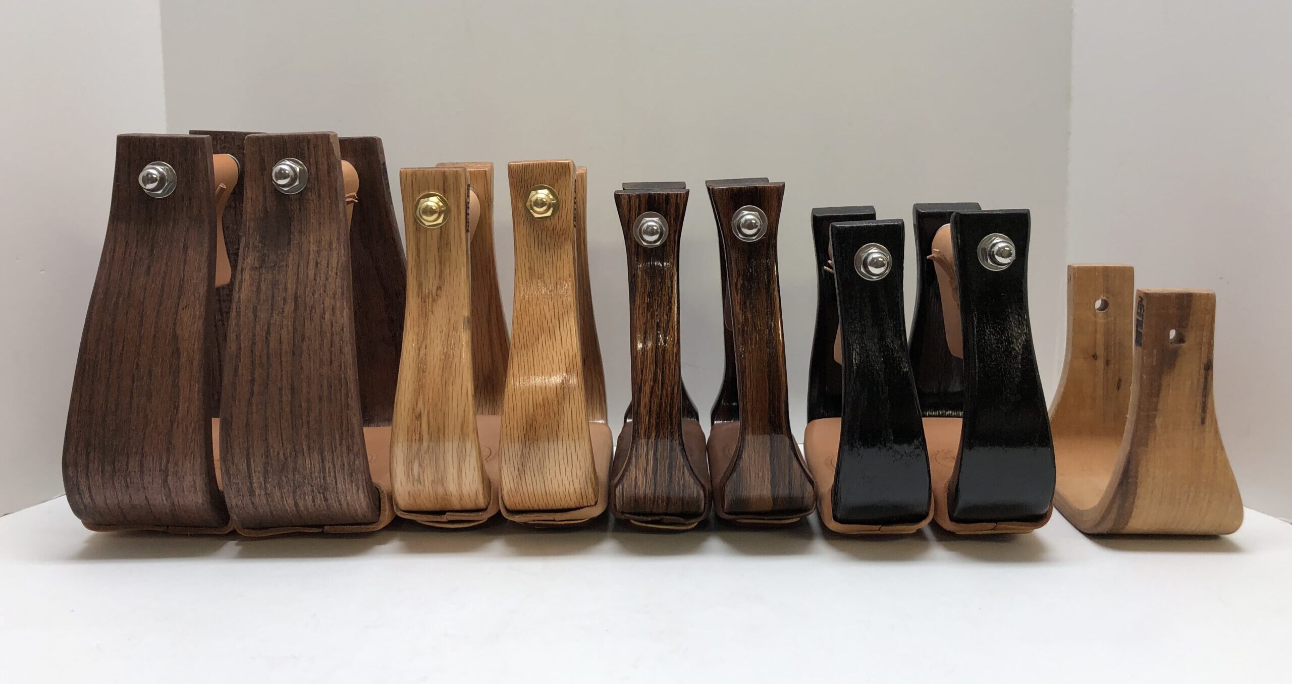 Western Tack Sales Store -Western Tack Sales Store Different heights of stirrups Deep Roper FB Barrel Halfbreed Petite Kids scaled e1595354960624